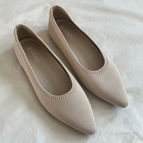 Vivaia Shoes - Vivaia Pointed-Toe Ballet Flats (Aria 5°) Cream Ivory